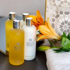 Molton Brown Hair Indian Cress Purifying shampoo 300 ml